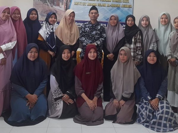 Mahasiswa PAI Mengikuti Kelas Tahfidz 30 Juz TPMQ IAI Al-Qodiri